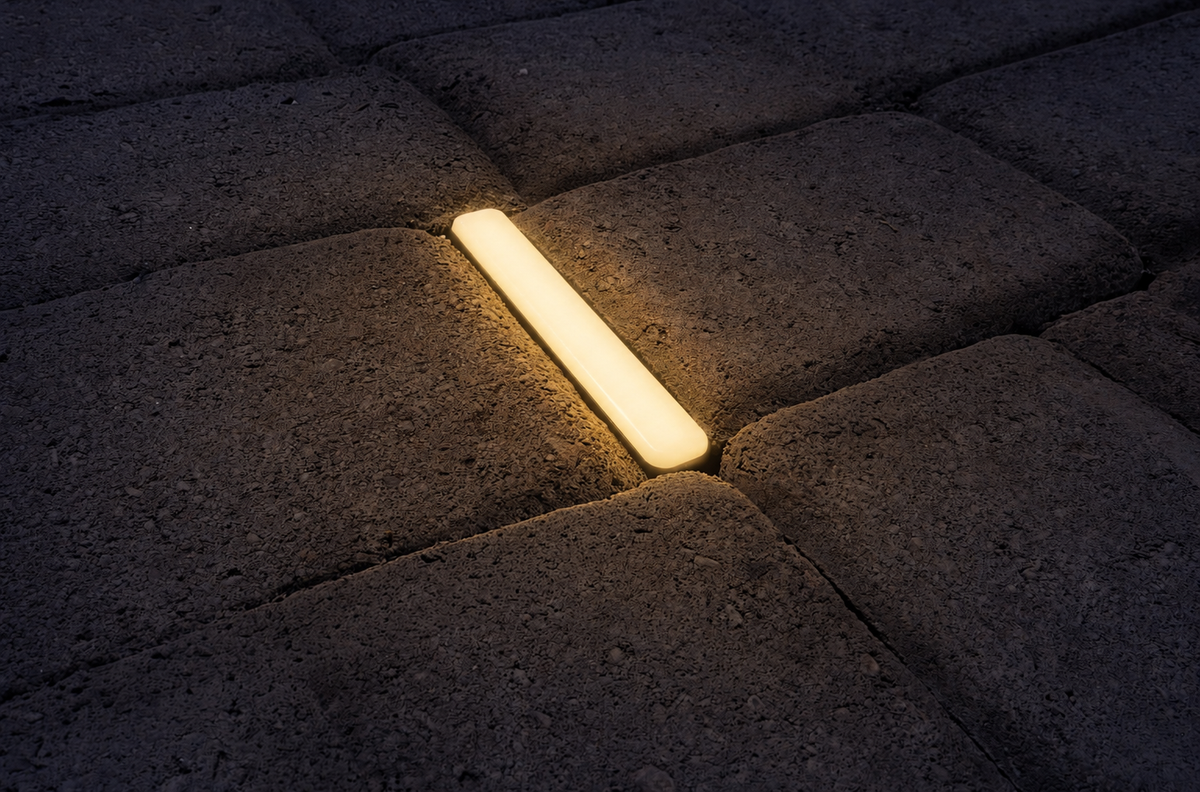Brilliance - Command Series 6'' Paver Light
