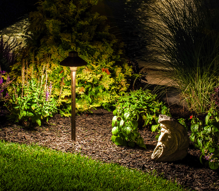 Unique - Lancer 6 Path Light (18" Stem, 12V, No Lamp) - L6-NL