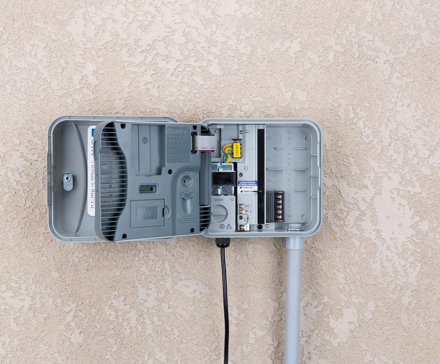 Hunter - P2C-400 - Pro-C 4 Station Outdoor/Indoor Modular Controller