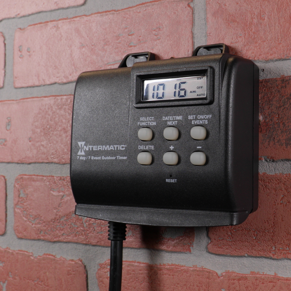 Intermatic - 7-Day Outdoor Digital Plug-In Timer - HB880R